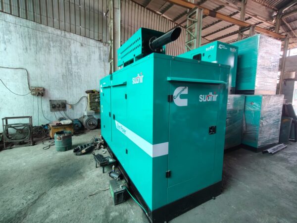 125 kva Generator New canopy Original set - Image 5
